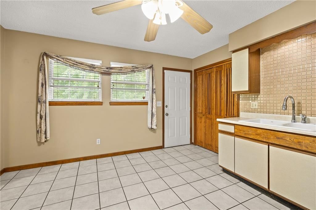 600 NE Sunny Creek Lane — photo 16