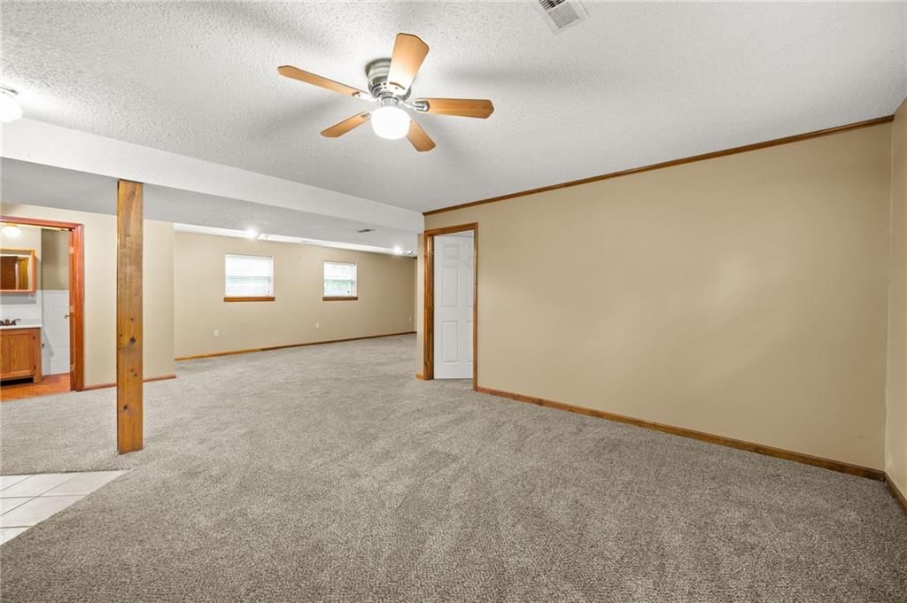 600 NE Sunny Creek Lane — photo 29