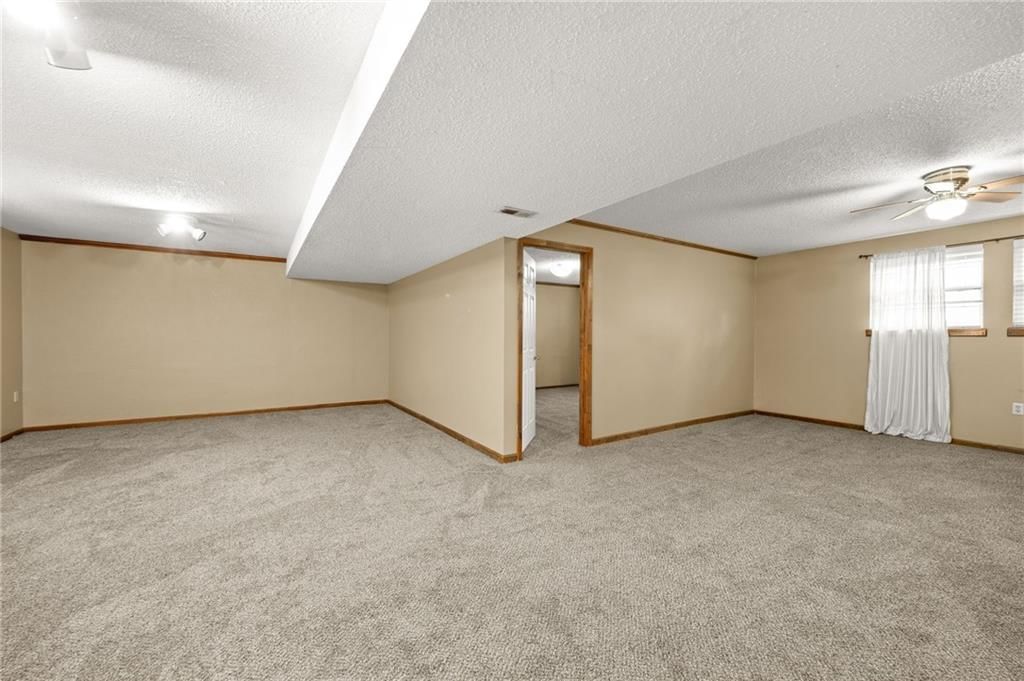 600 NE Sunny Creek Lane — photo 30