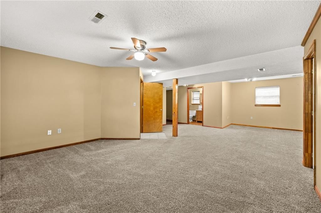 600 NE Sunny Creek Lane — photo 33