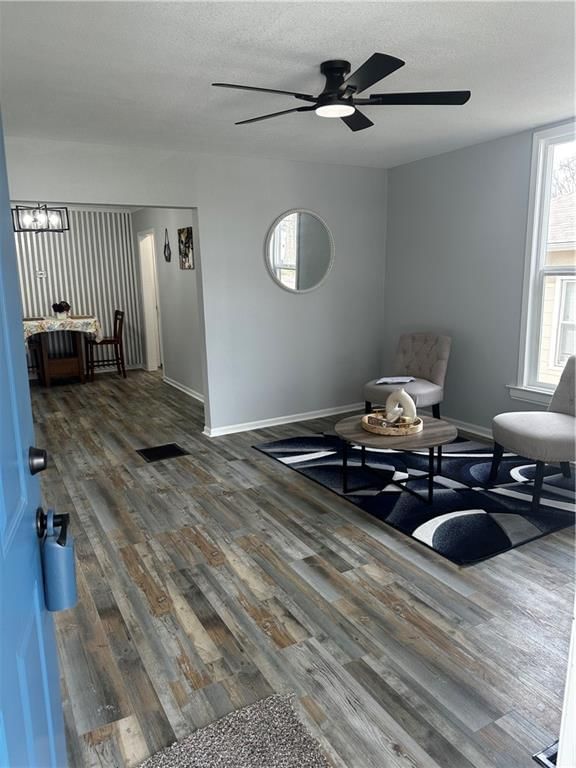 826 S Cottage Street — photo 2