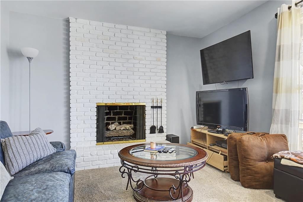 9923 Tracy Avenue — photo 5