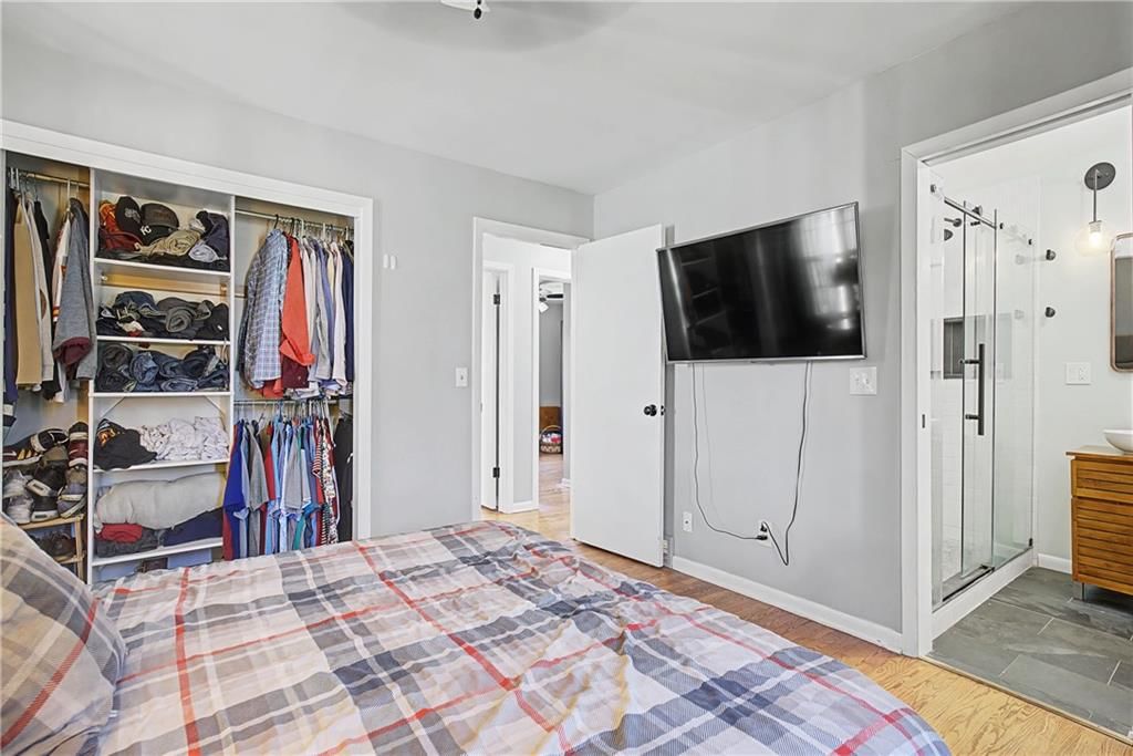 9923 Tracy Avenue — photo 13