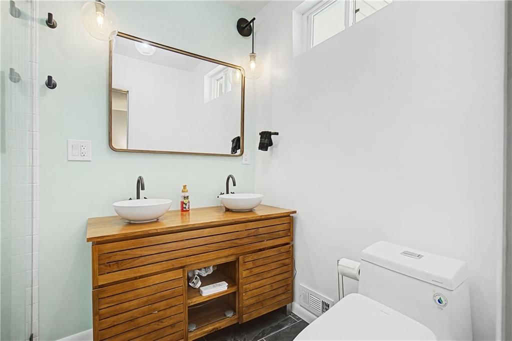9923 Tracy Avenue — photo 17