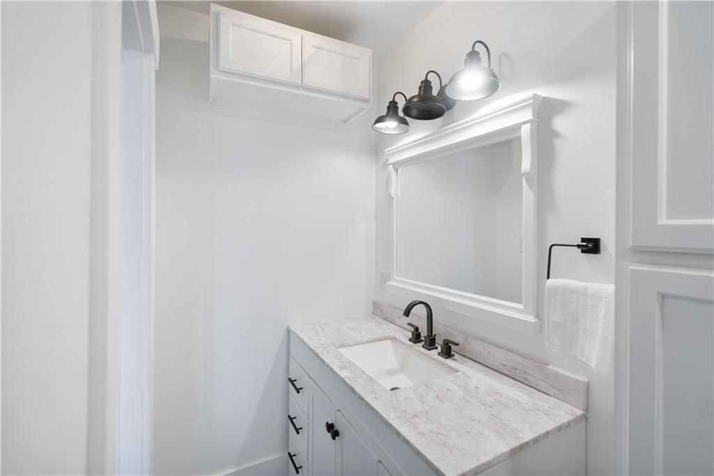 1018 N 12th Street — photo 30