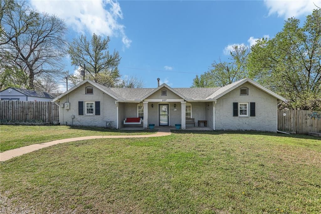 207 Rajah Road, Independence, KS