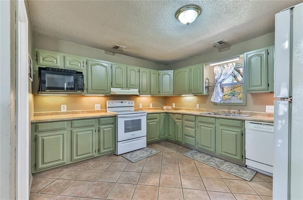 207 Rajah Road — photo 9