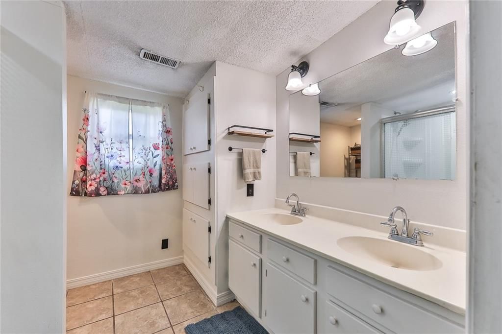 207 Rajah Road — photo 20