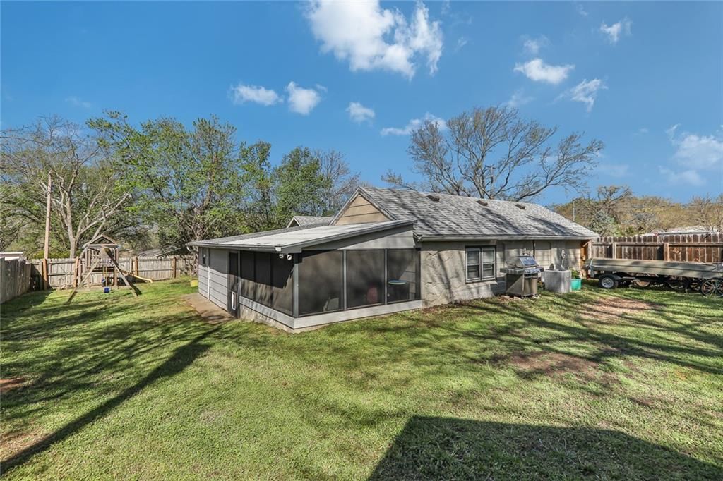207 Rajah Road — photo 24