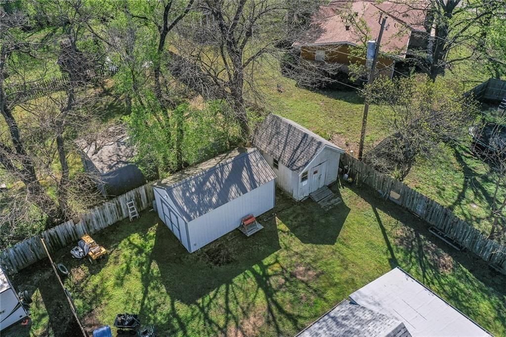 207 Rajah Road — photo 27