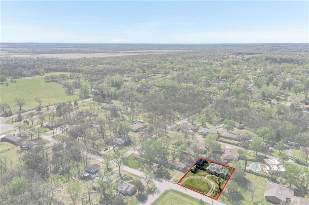 207 Rajah Road — photo 34