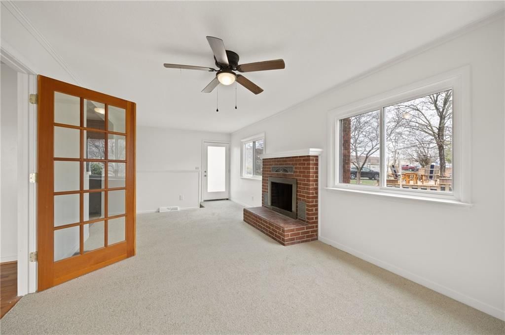 302 Knoll Drive — photo 9
