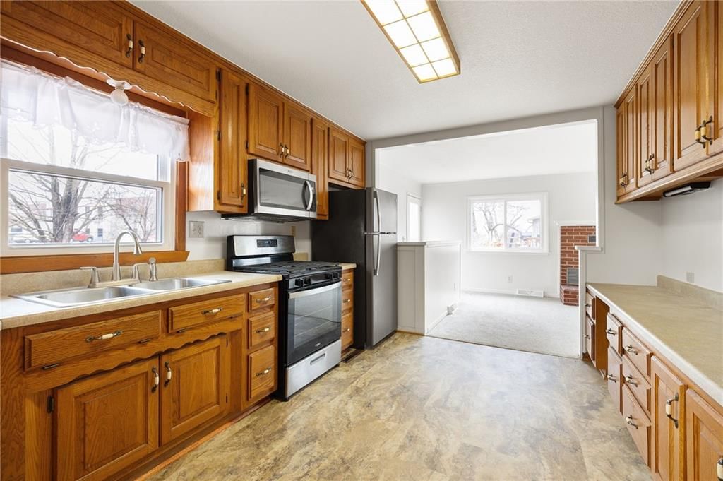 302 Knoll Drive — photo 14