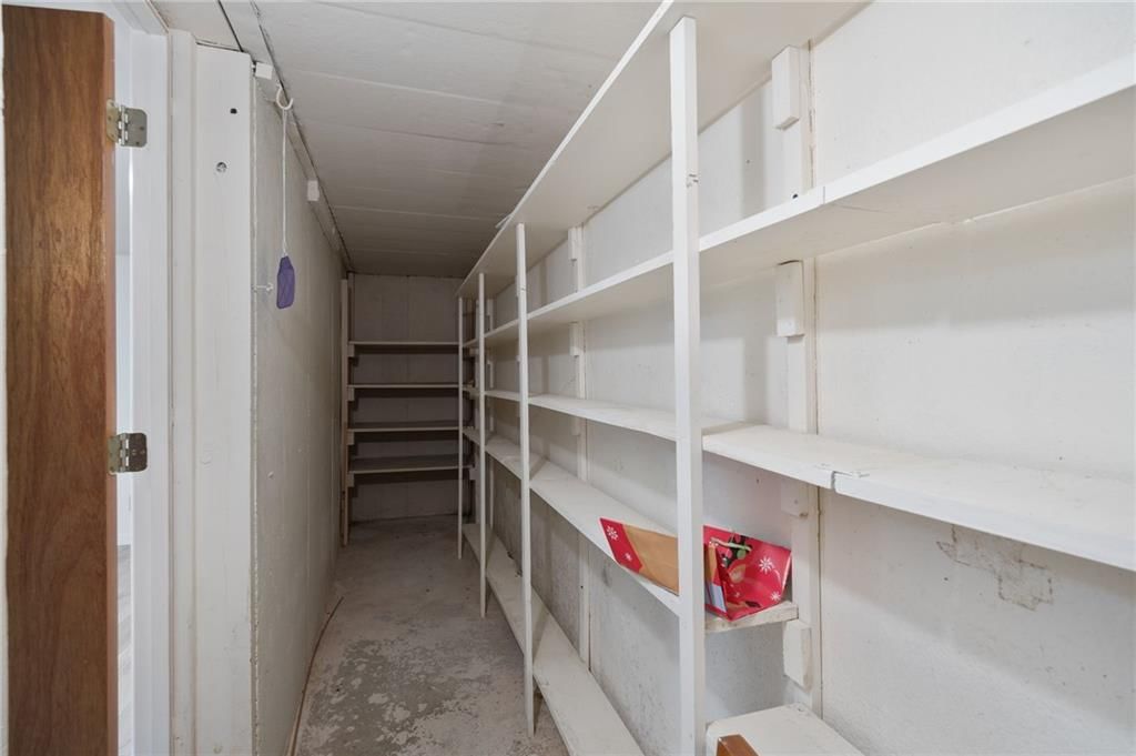 302 Knoll Drive — photo 31
