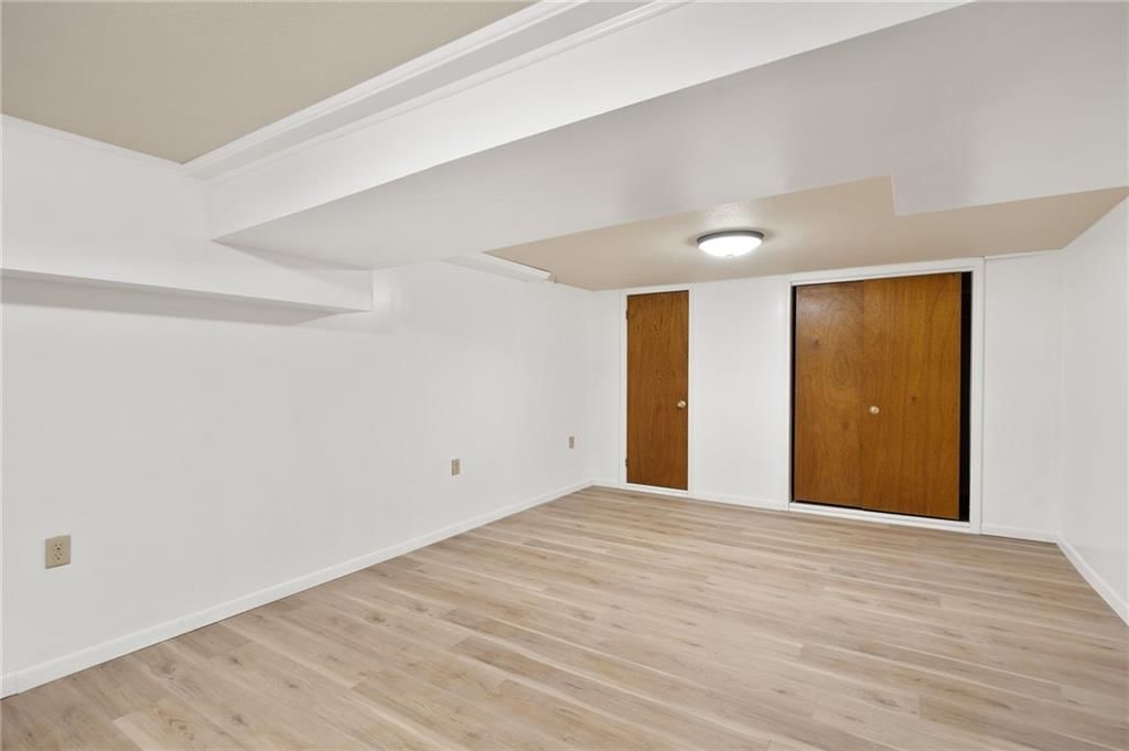 302 Knoll Drive — photo 32