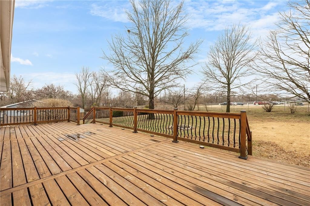302 Knoll Drive — photo 38
