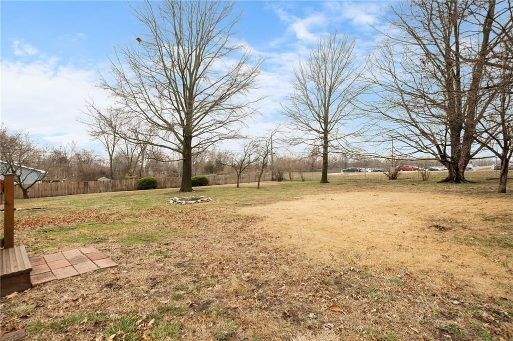 302 Knoll Drive — photo 39