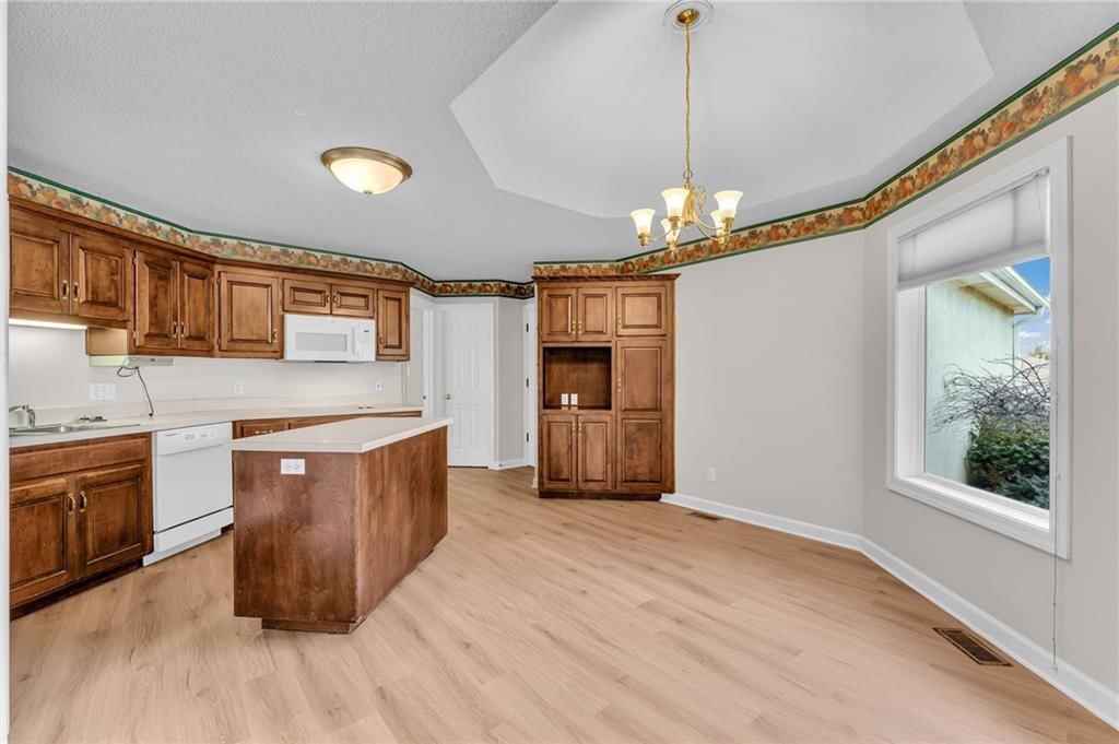 948 SW Woodbridge Court — photo 13