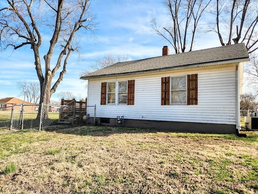 1712 Martha Street — photo 3