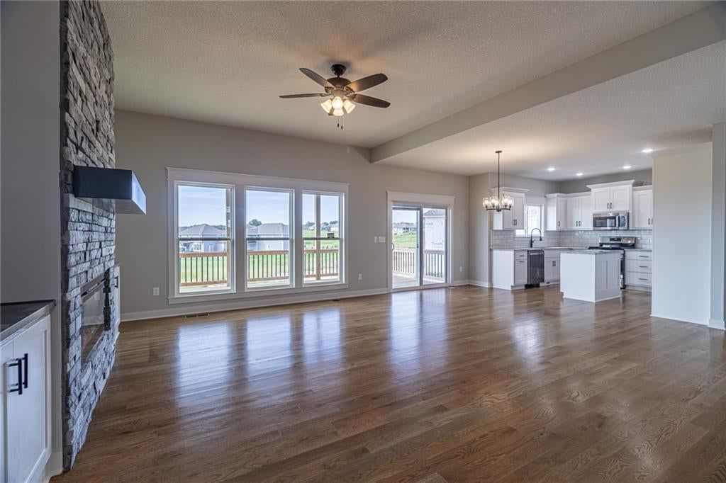 4700 Woodland Shores Court — photo 7