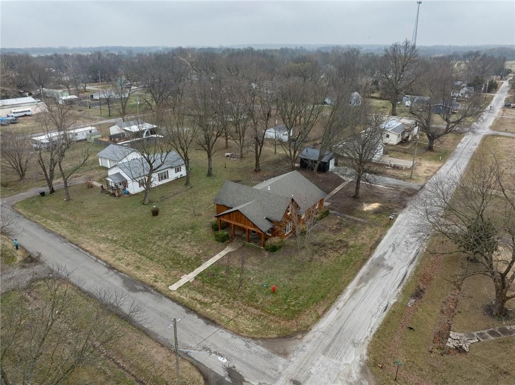 411 W Cedar Street — photo 4