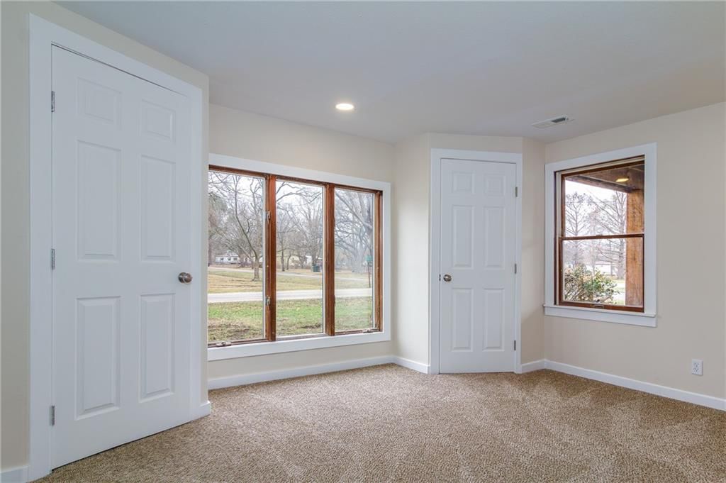 411 W Cedar Street — photo 15