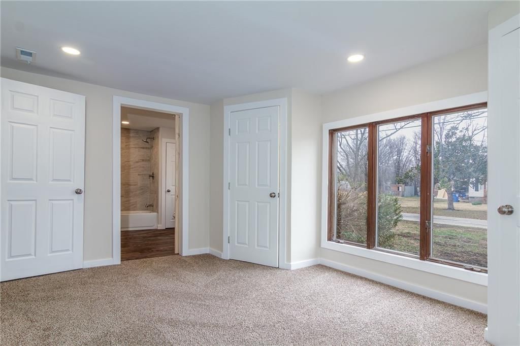 411 W Cedar Street — photo 17
