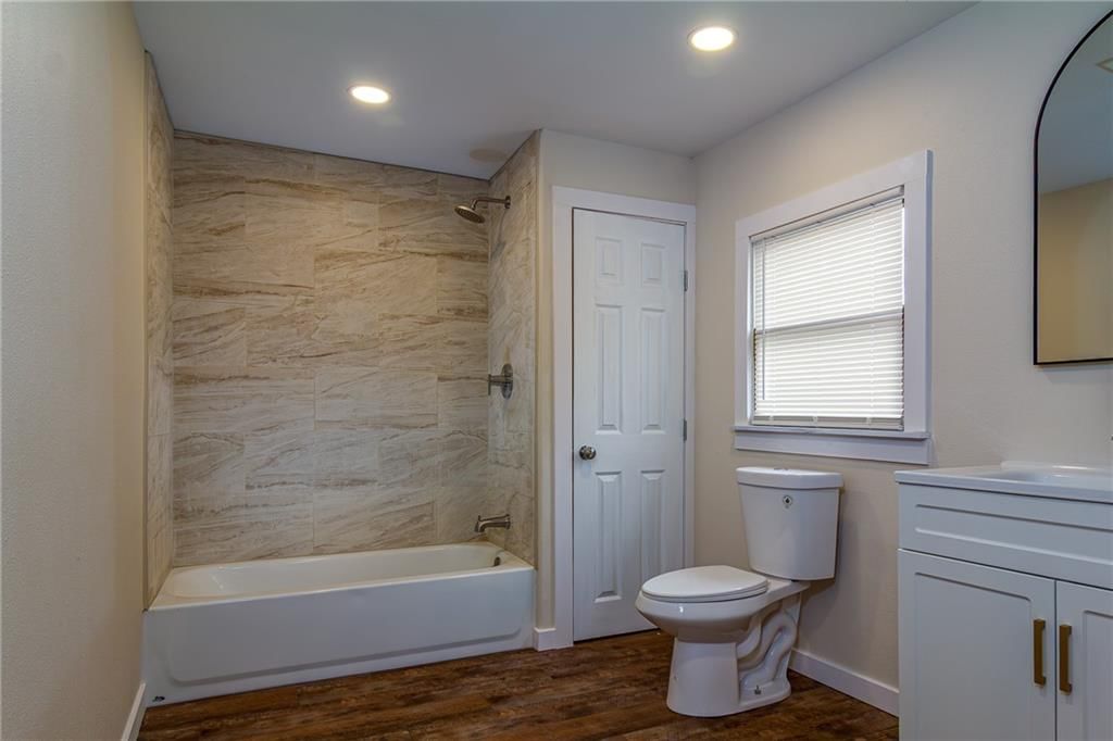 411 W Cedar Street — photo 19
