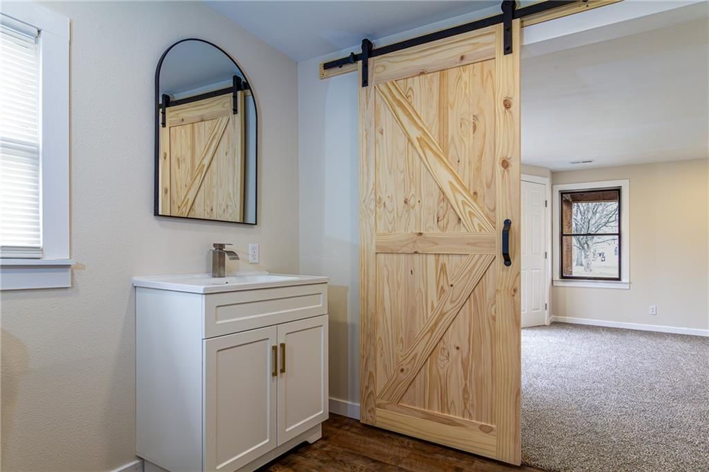 411 W Cedar Street — photo 21