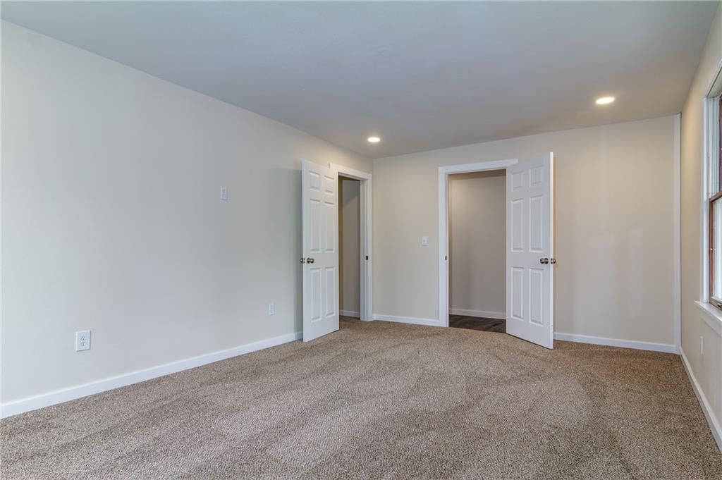 411 W Cedar Street — photo 23
