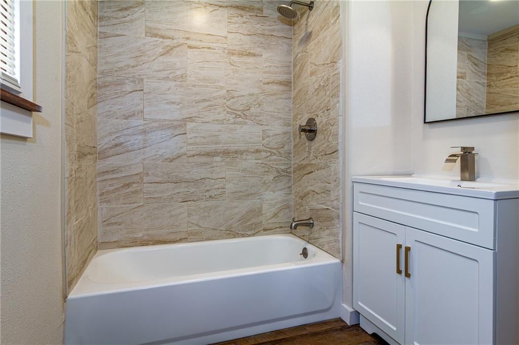 411 W Cedar Street — photo 27