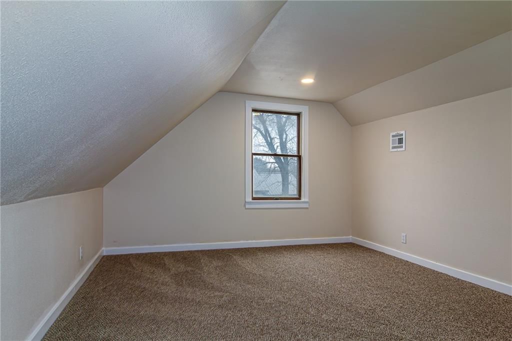 411 W Cedar Street — photo 29
