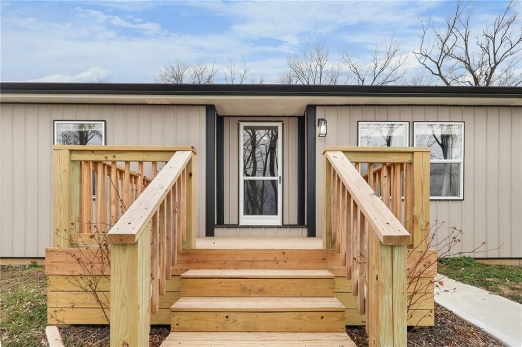 38466 Plum Creek Road — photo 3
