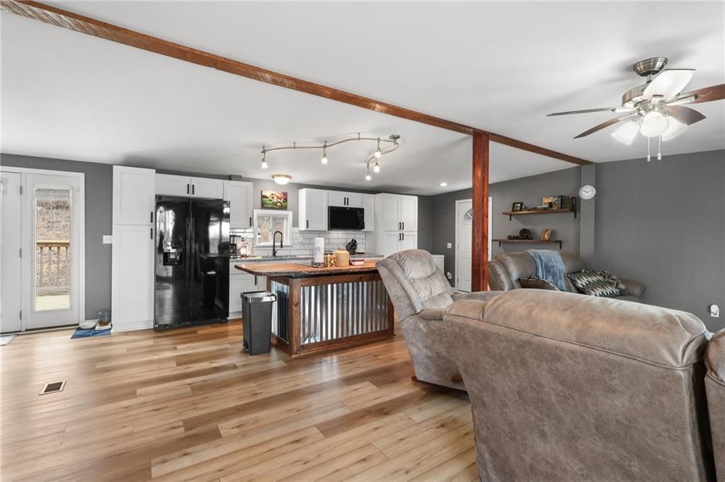 38466 Plum Creek Road — photo 4