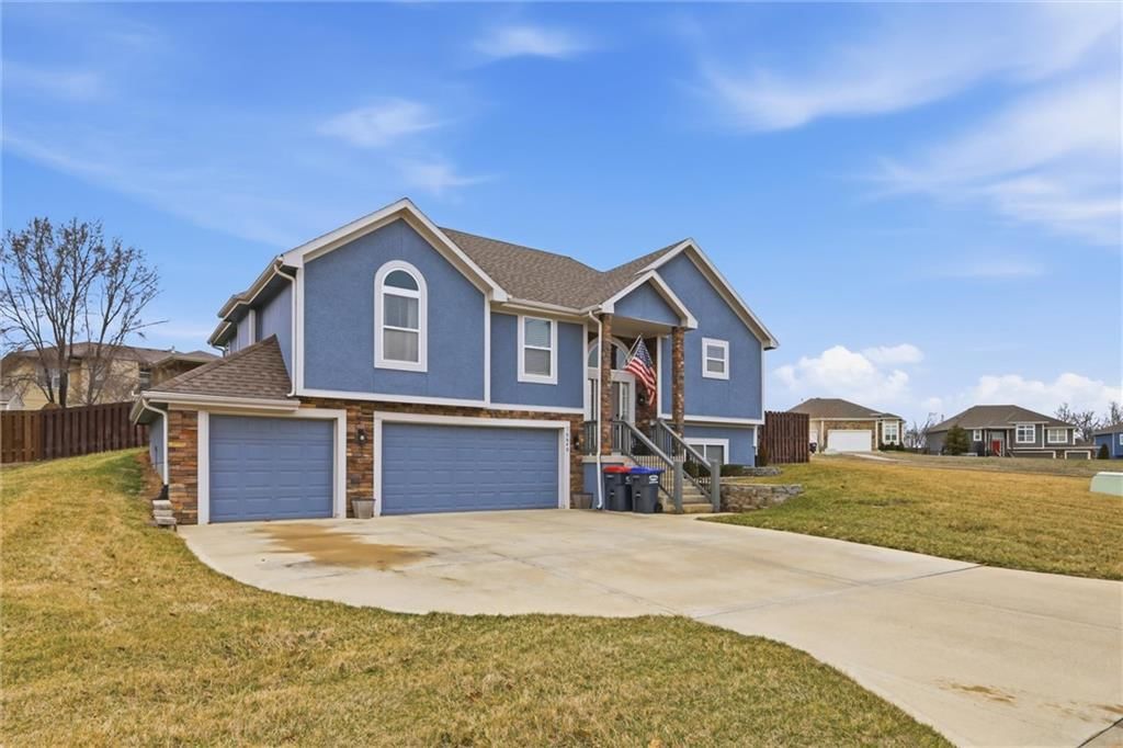 16640 Ruby Way — photo 3
