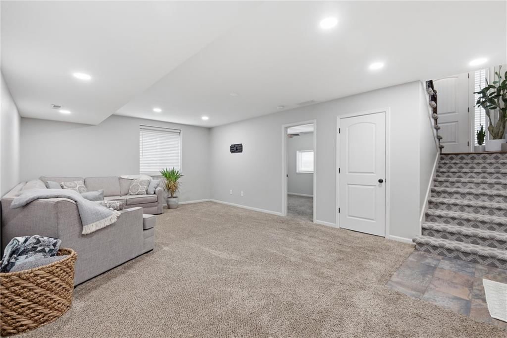 16640 Ruby Way — photo 25