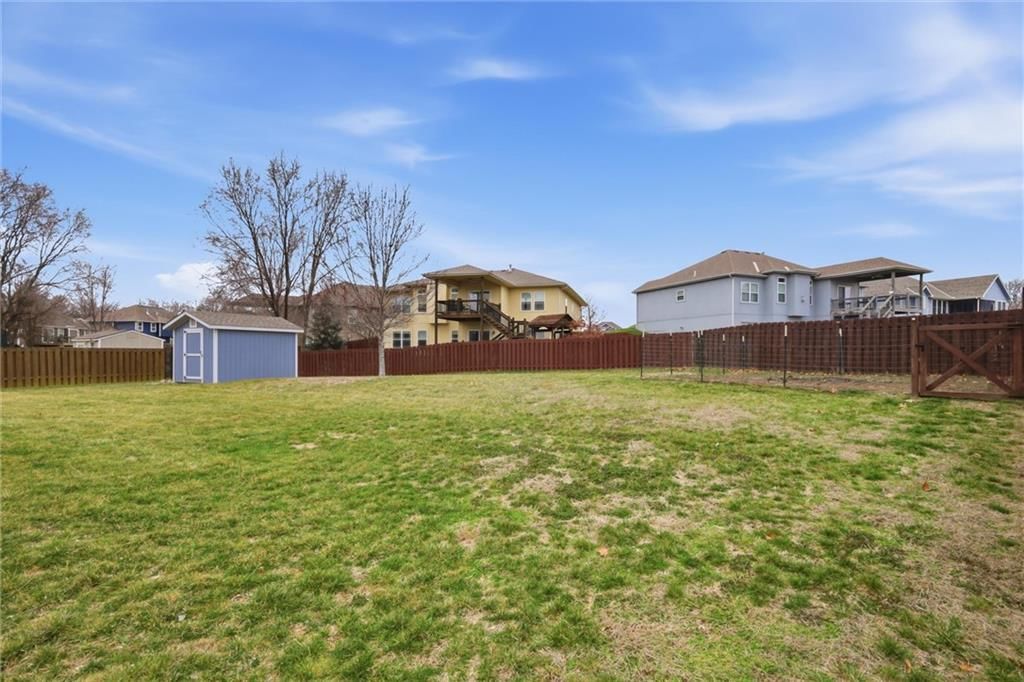 16640 Ruby Way — photo 29