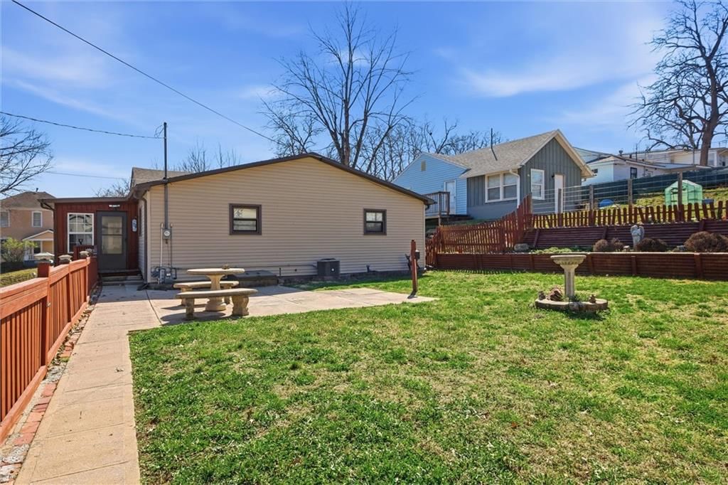 1307 Santa Fe Street — photo 30