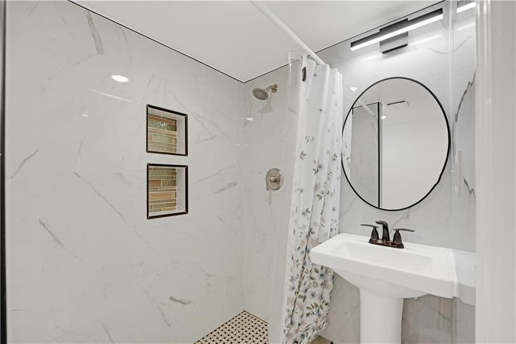 2404 Albert Lee Avenue — photo 50