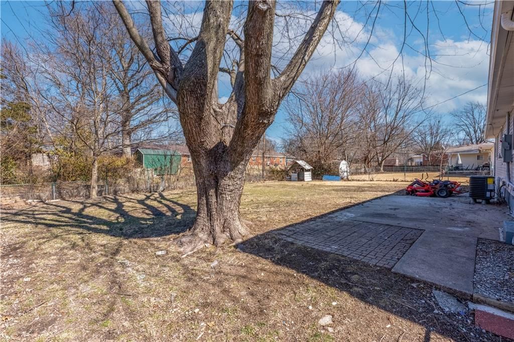2404 Albert Lee Avenue — photo 61