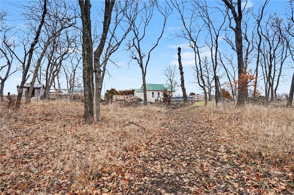 286 Labette Road — photo 20