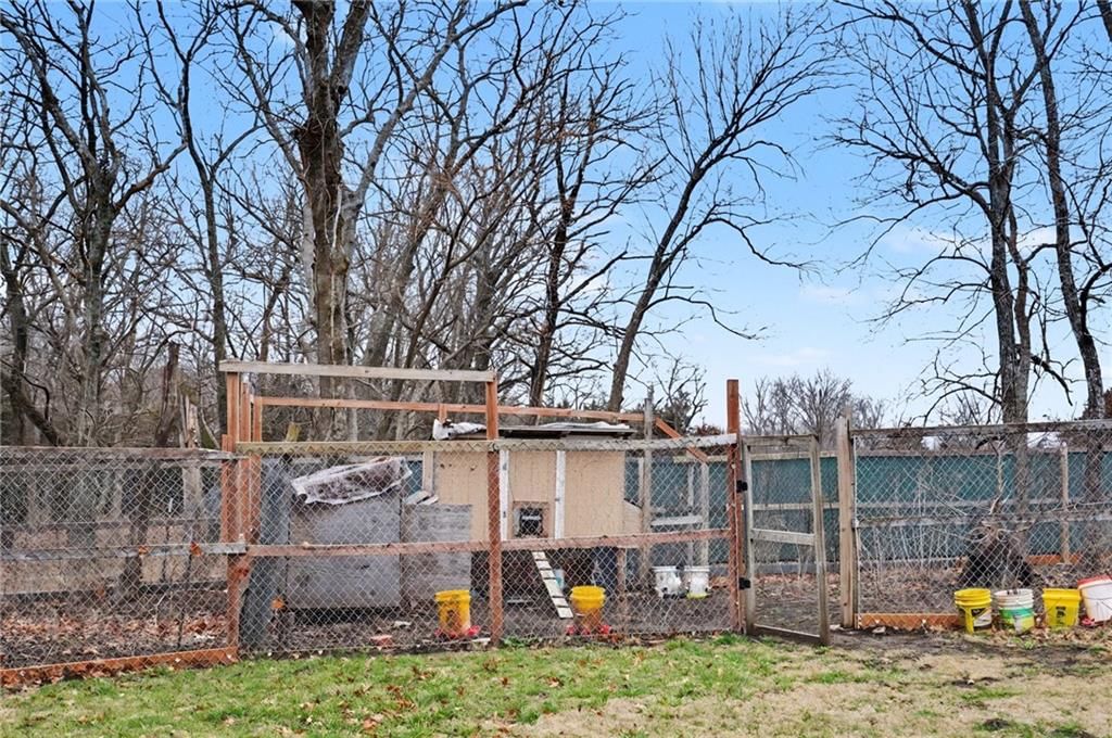 286 Labette Road — photo 21