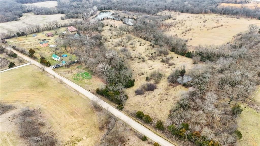 286 Labette Road — photo 30