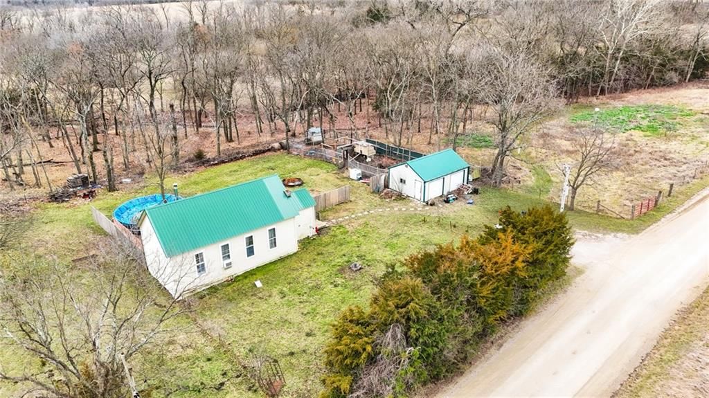 286 Labette Road — photo 34