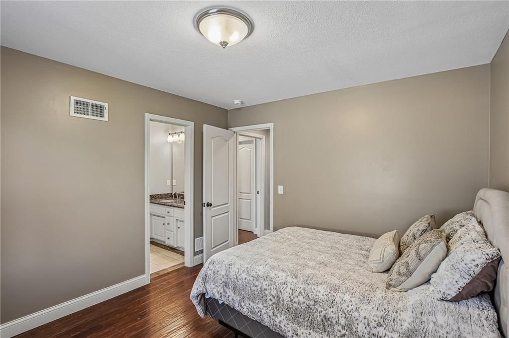 5418 W 161st Terrace — photo 34