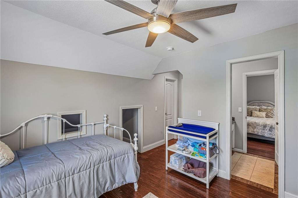 5418 W 161st Terrace — photo 37