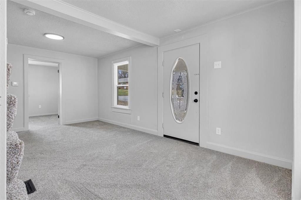 925 S Emery Street — photo 5