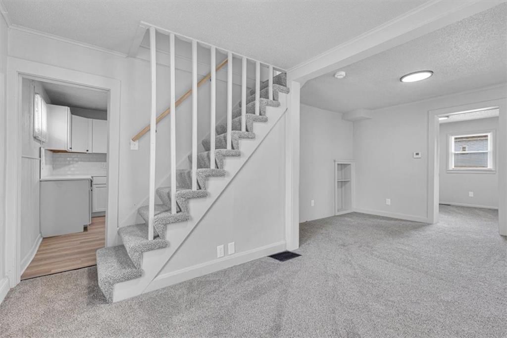 925 S Emery Street — photo 6
