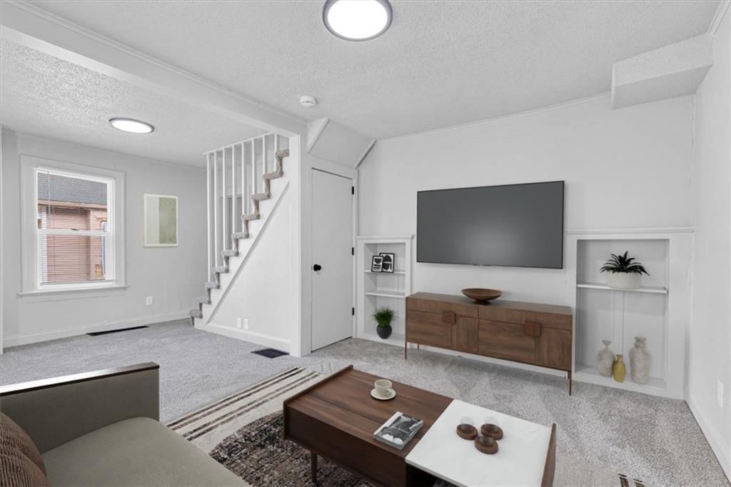 925 S Emery Street — photo 8
