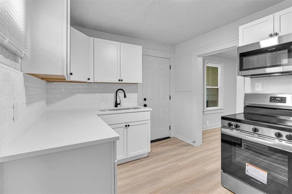 925 S Emery Street — photo 9